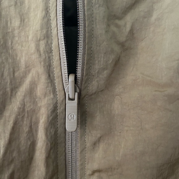 lululemon athletica Tan Vest - Picture 2 of 4